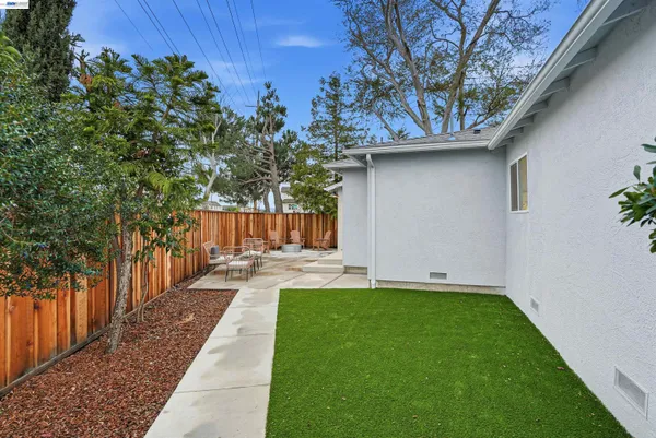 $899,000 | 112 Martin Avenue, Livermore, CA 94551