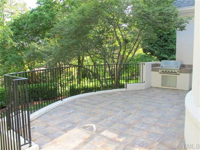 2338 Churchill Road Raleigh, NC 27608 - Photo 14 of 25