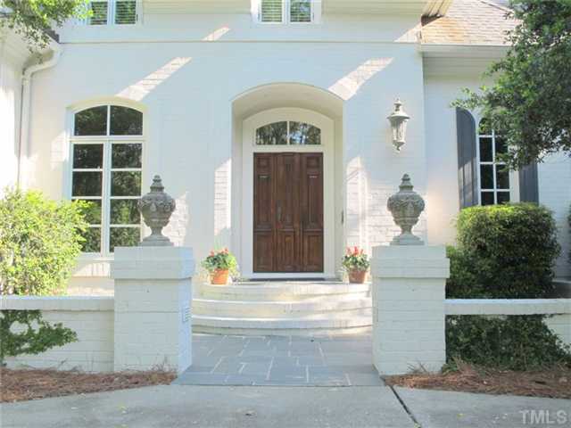 2338 Churchill Road Raleigh, NC 27608 - Photo 2 of 25