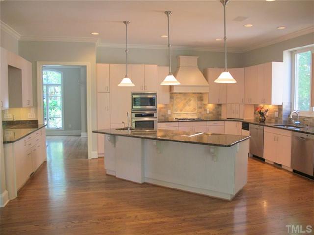 2338 Churchill Road Raleigh, NC 27608 - Photo 8 of 25