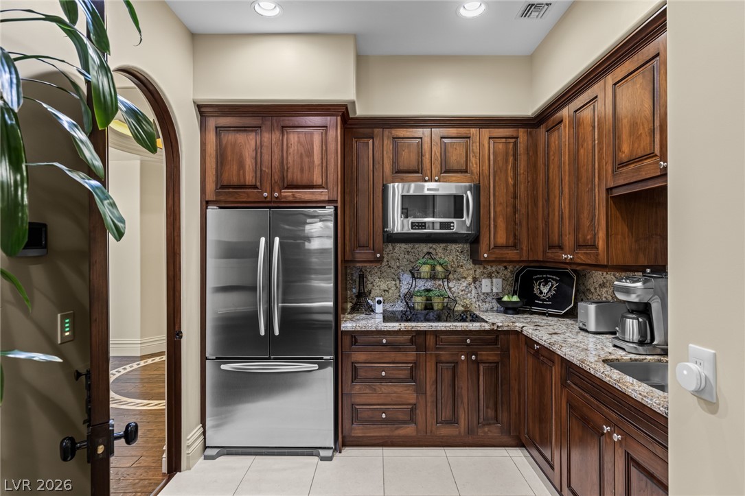 1508 MacDonald Ranch Drive Henderson, NV 89012 - Photo 26 of 57 Guest Quarters Kitchen