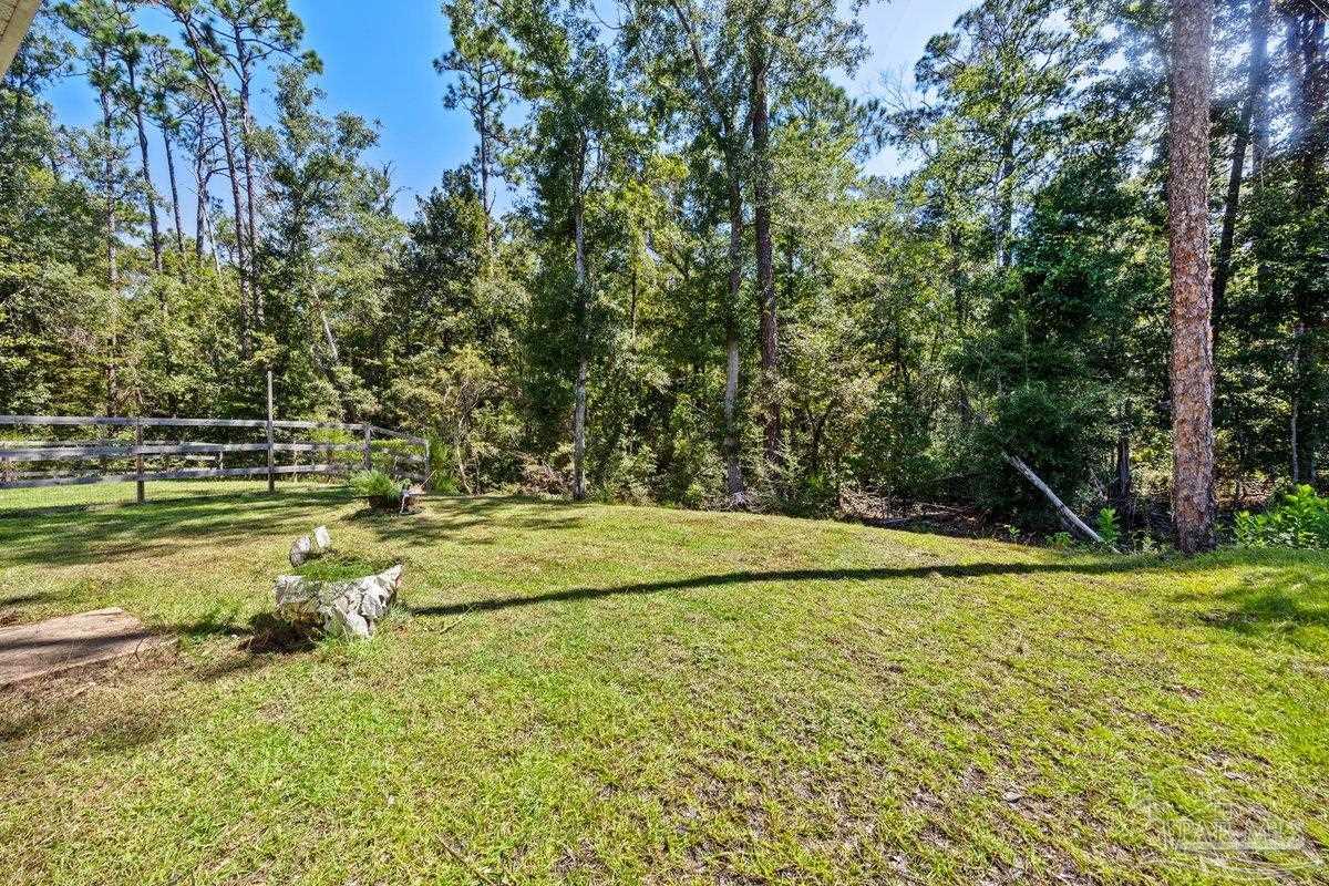 3210 Electra Drive Milton, FL 32583 - Photo 5 of 28