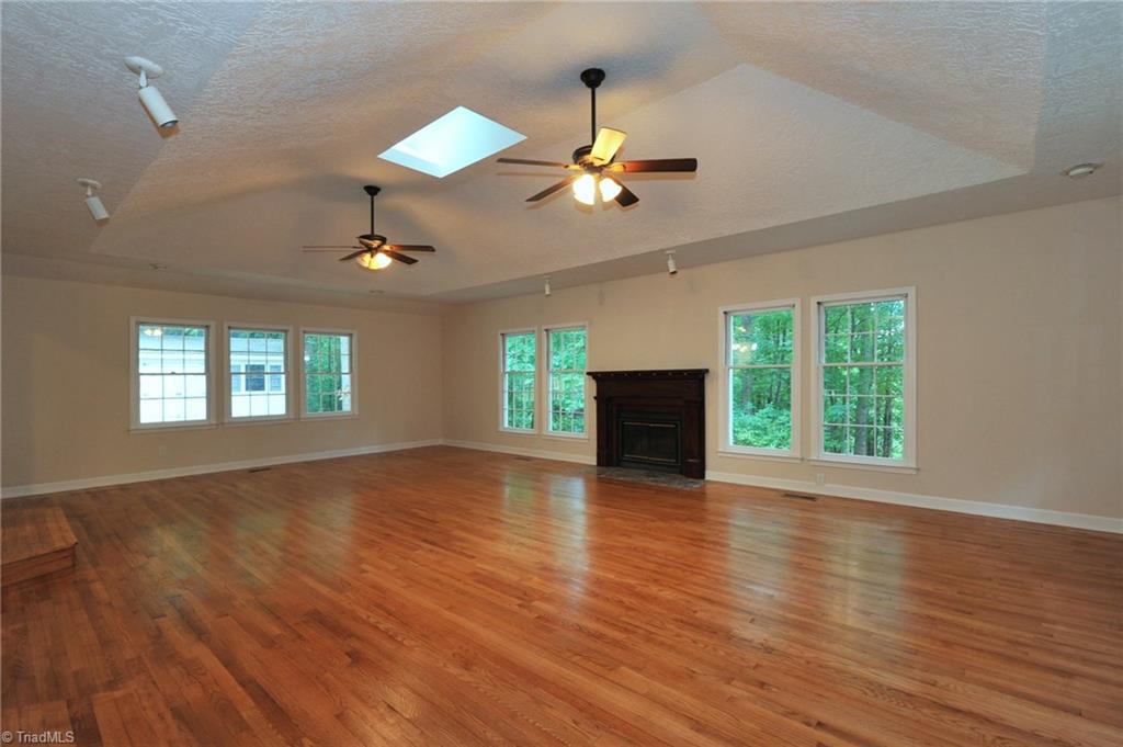 3080 High Cliffs Road Pfafftown, NC 27040 - Photo 4 of 30 Gallery Image 4