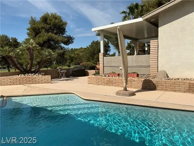 $885,000 | 893 Fairway Drive, Boulder City, NV 89005