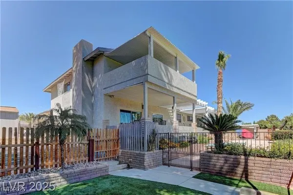 $850,000 | 893 Fairway Drive, Boulder City, NV 89005