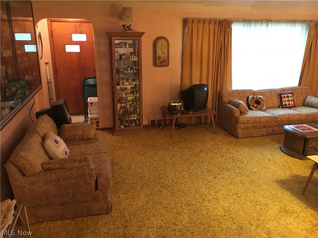4560 Green Road Cleveland, OH 44128 - Photo 6 of 17 Gallery Image 6