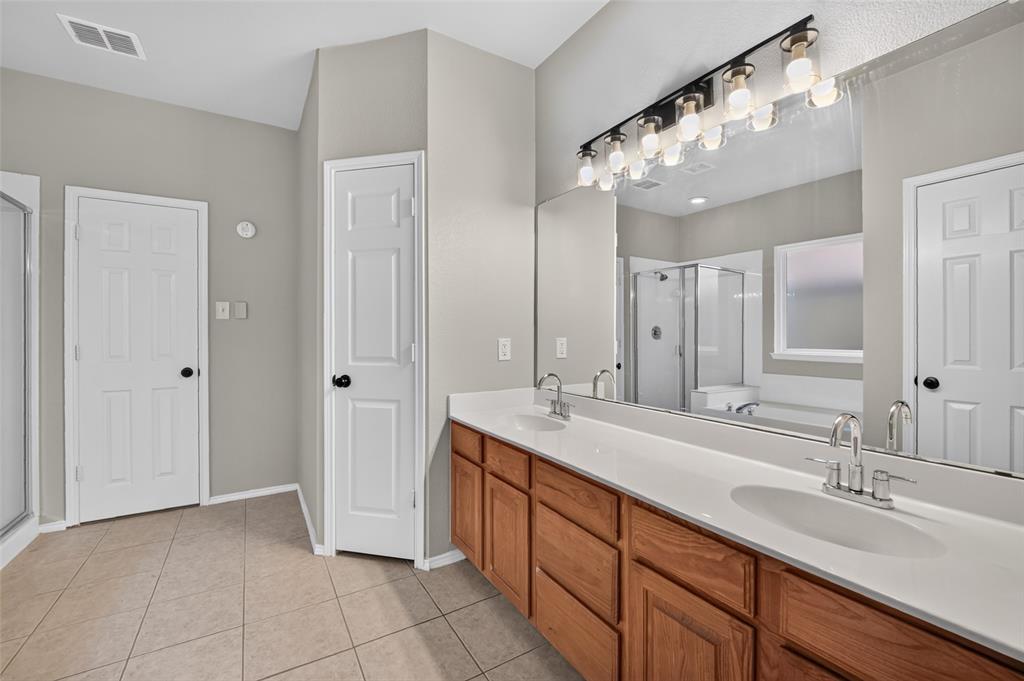 1411 Brook Ridge Avenue Allen, TX 75002 - Photo 22 of 40 Gallery Image 22