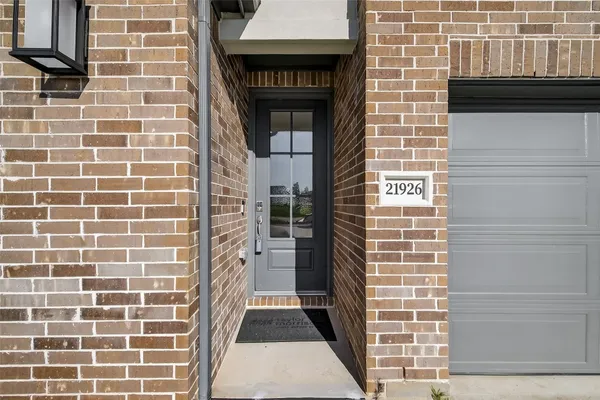 $3,300 | 21926 Sam Raburn Drive, Tomball, TX 77375