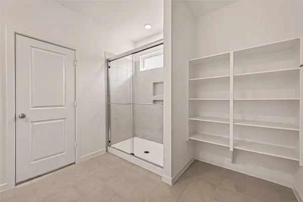 $3,300 | 21926 Sam Raburn Drive, Tomball, TX 77375