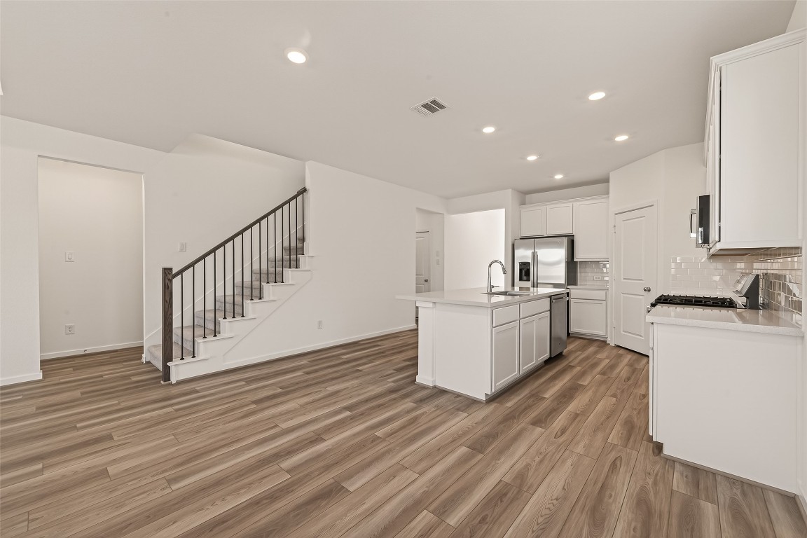 21926 Sam Raburn Drive Tomball, TX 77375 - Photo 10 of 47