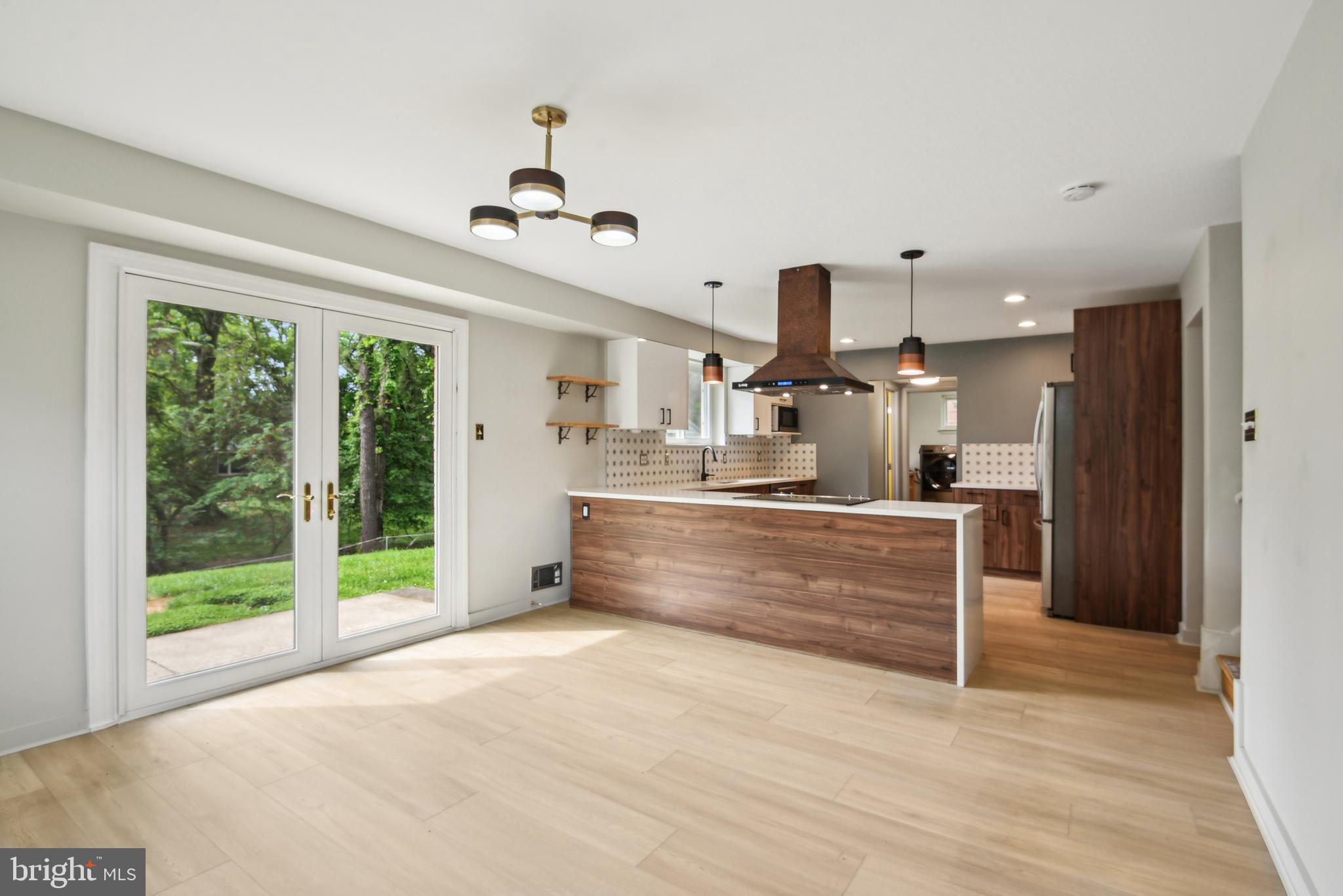 906 North Belgrade Road Silver Spring, MD 20902 - Photo 19 of 56 Dining Room/Kitchen