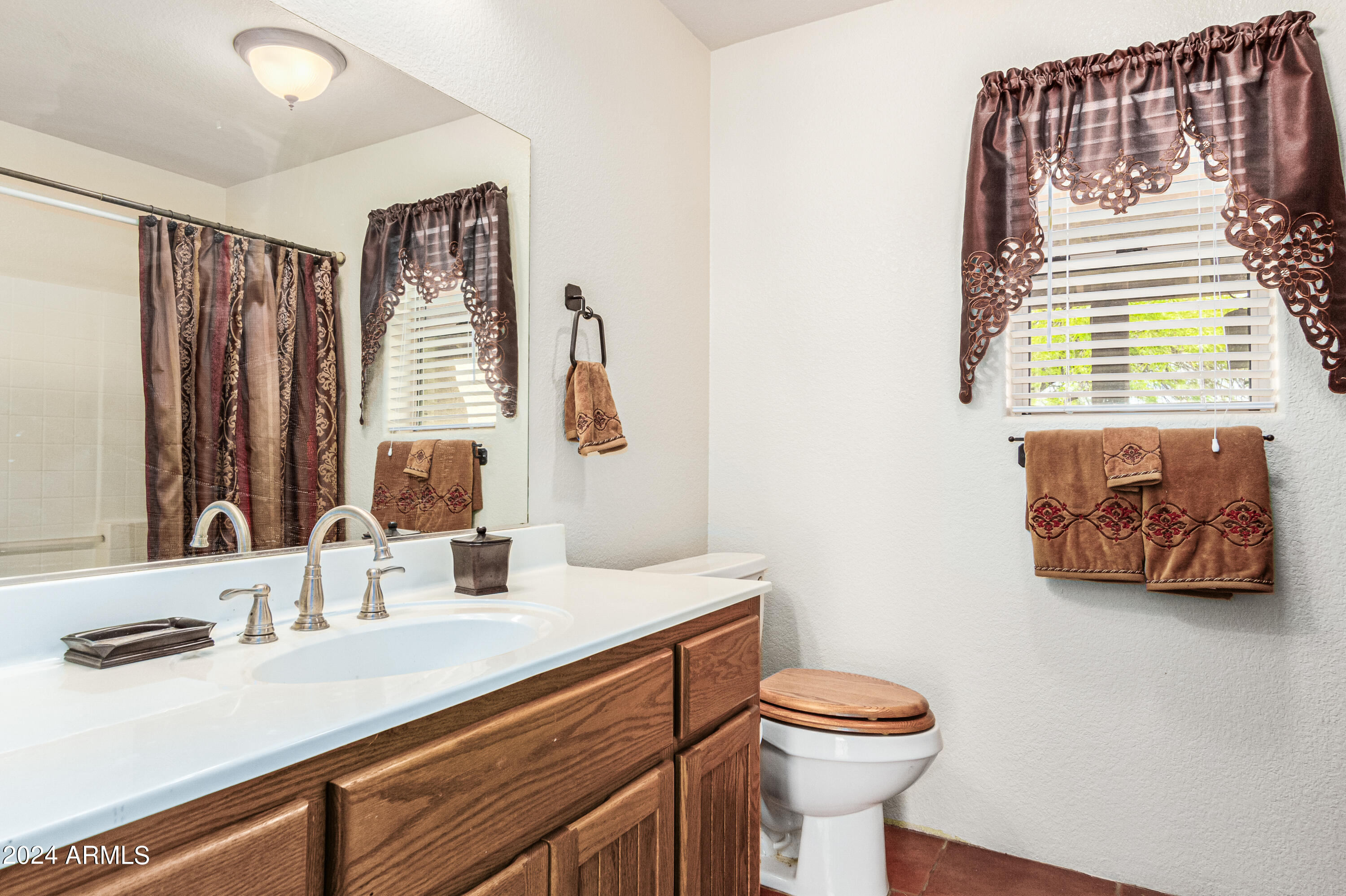 947 North Prospectors Road Apache Junction, AZ 85119 - Photo 17 of 52 16 - Prospectors