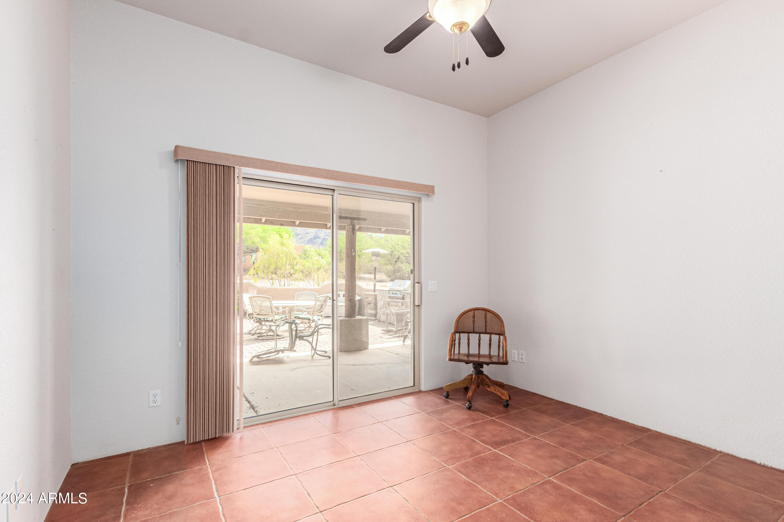 947 North Prospectors Road Apache Junction, AZ 85119 - Photo 27 of 52 24 - Prospectors