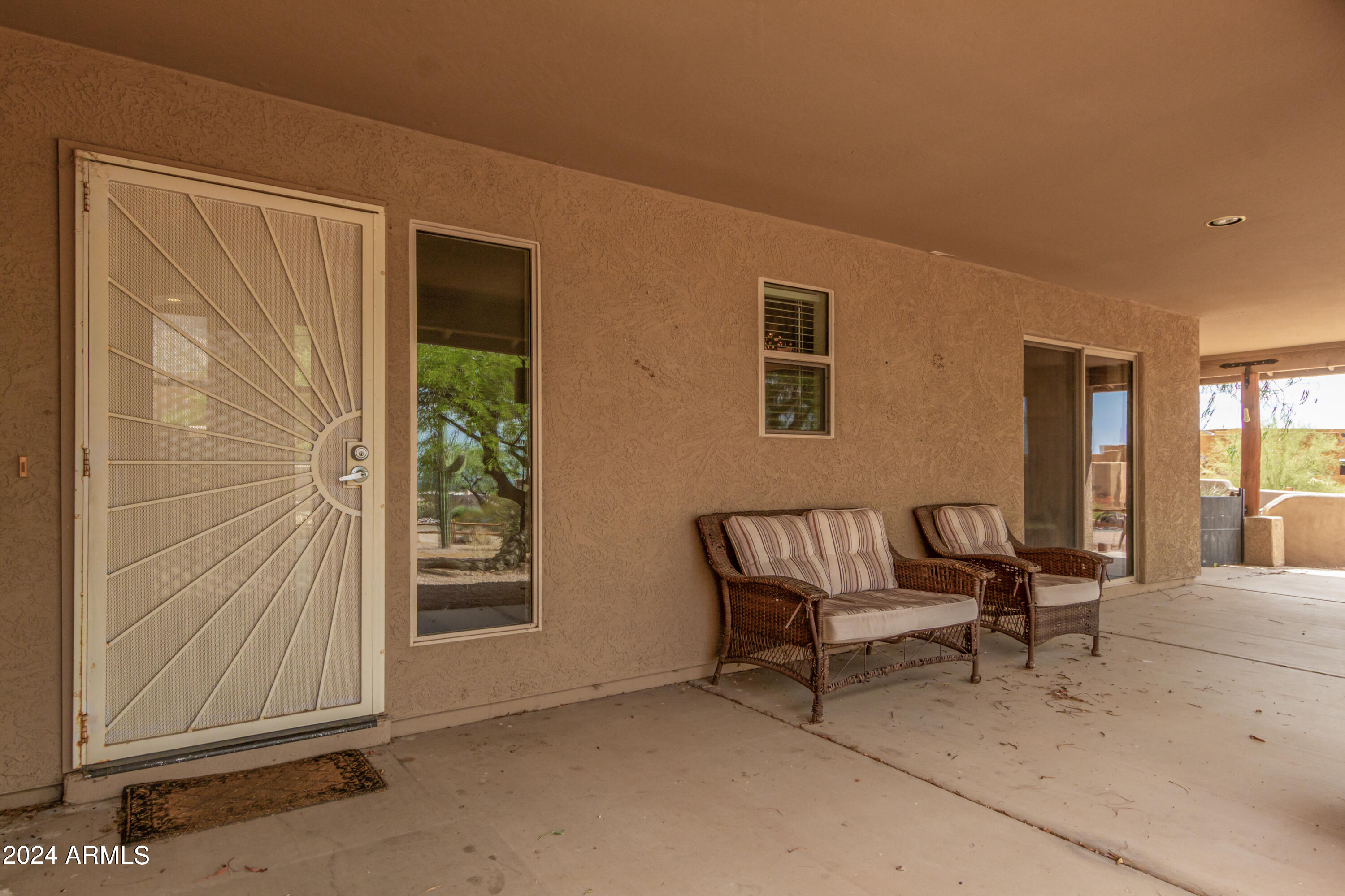 947 North Prospectors Road Apache Junction, AZ 85119 - Photo 5 of 52 05 - Prospectors