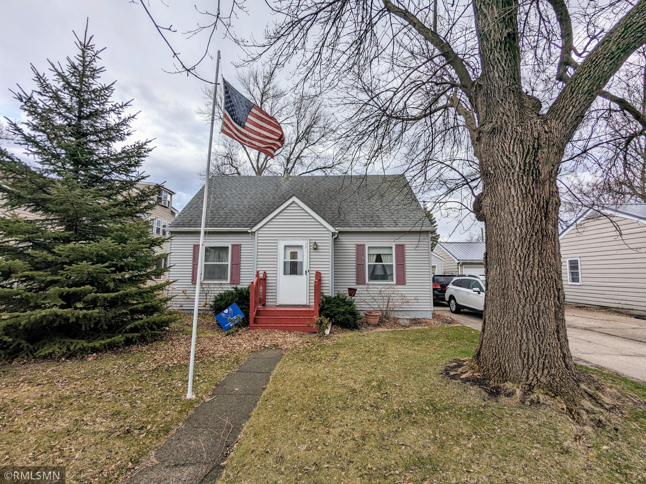 331 South 9th Street Bird Island, MN 55310 - Photo 1 of 28 Gallery Image 1