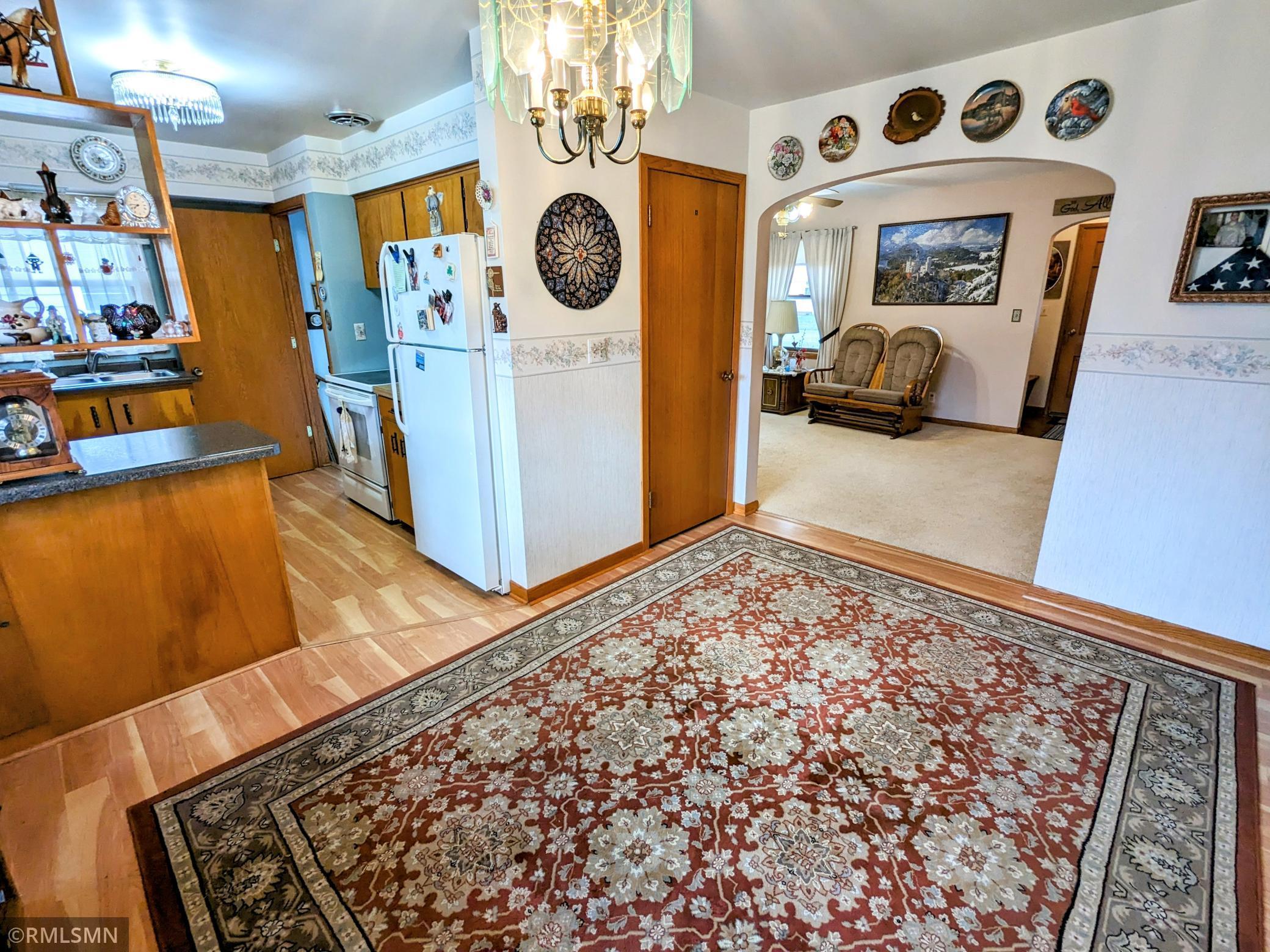 331 South 9th Street Bird Island, MN 55310 - Photo 8 of 28 Gallery Image 8