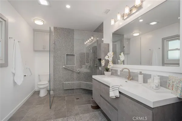 $2,880,000 | 5013 VÃa El Sereno, Torrance, CA 90505