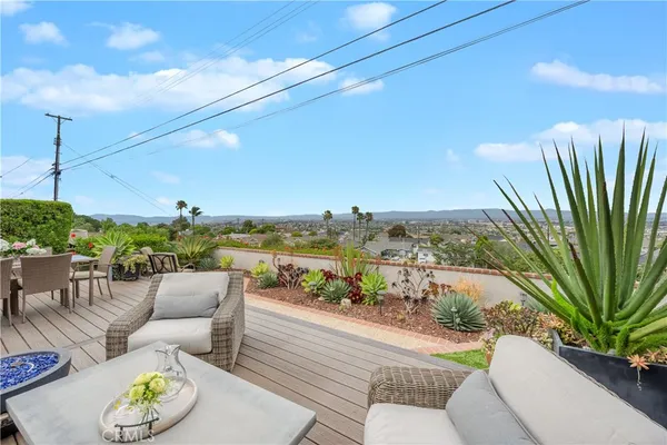 $2,880,000 | 5013 VÃa El Sereno, Torrance, CA 90505