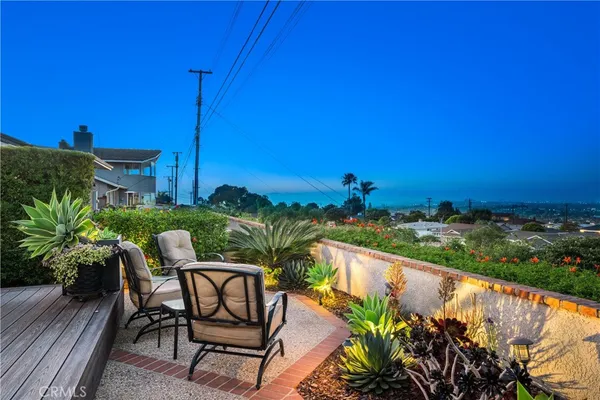 $2,880,000 | 5013 VÃa El Sereno, Torrance, CA 90505