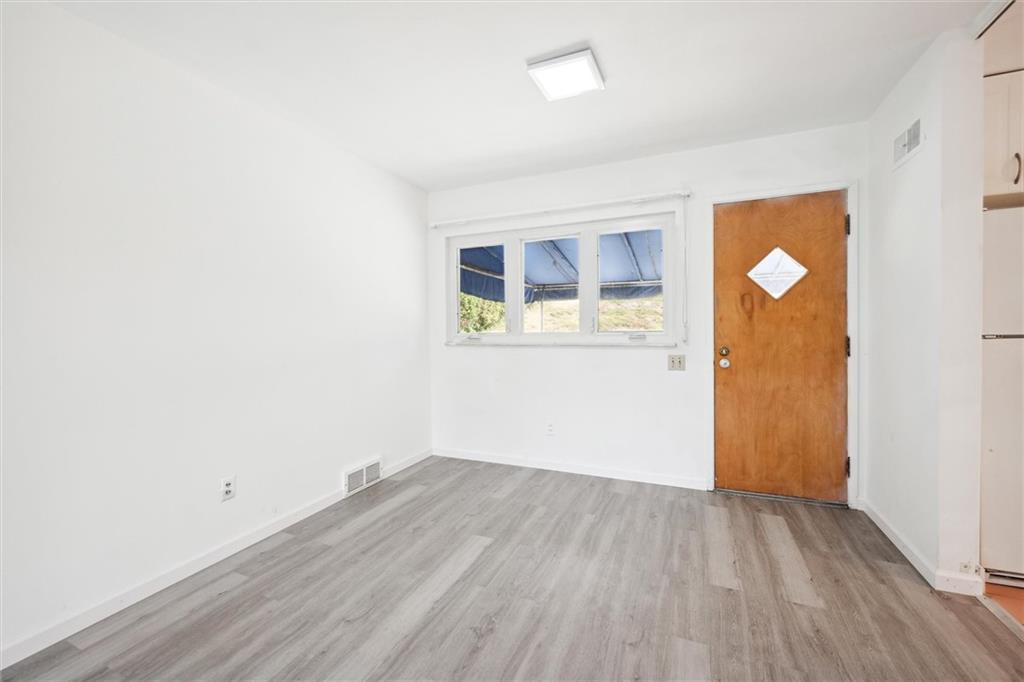 1285 Girard Road Pittsburgh, PA 15227 - Photo 12 of 34 Gallery Image 12