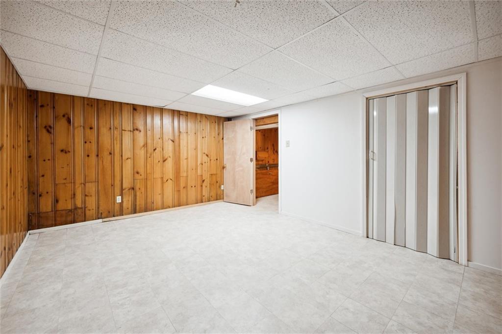 1285 Girard Road Pittsburgh, PA 15227 - Photo 21 of 34 Gallery Image 21