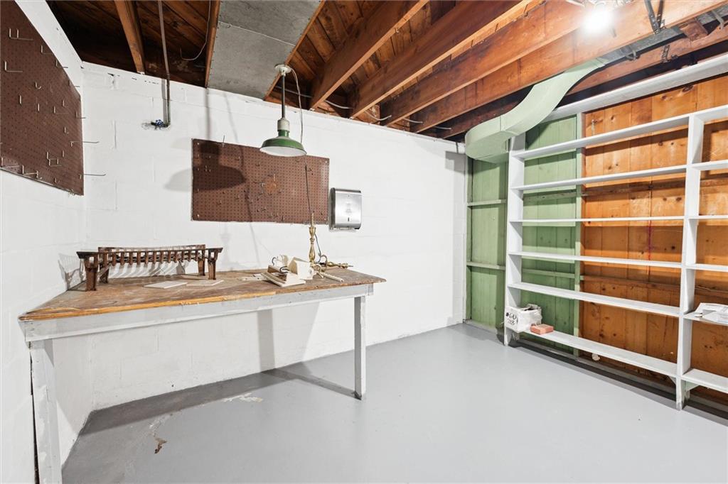 1285 Girard Road Pittsburgh, PA 15227 - Photo 25 of 34 Gallery Image 25