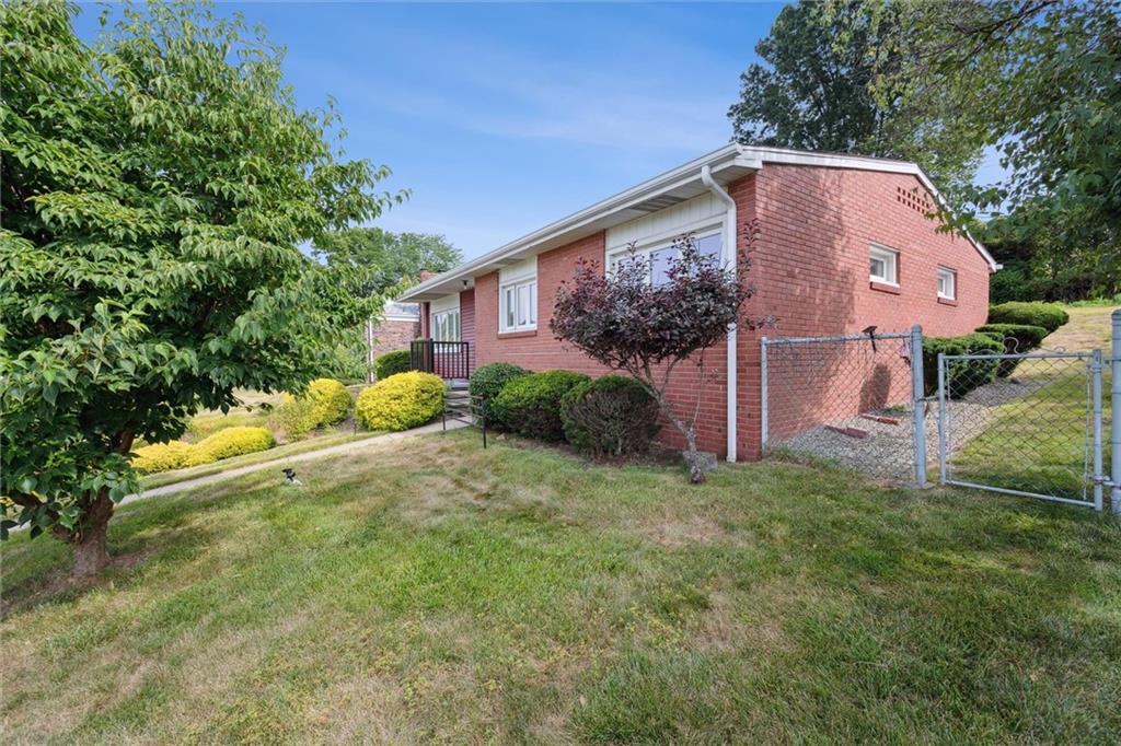 1285 Girard Road Pittsburgh, PA 15227 - Photo 30 of 34 Gallery Image 30