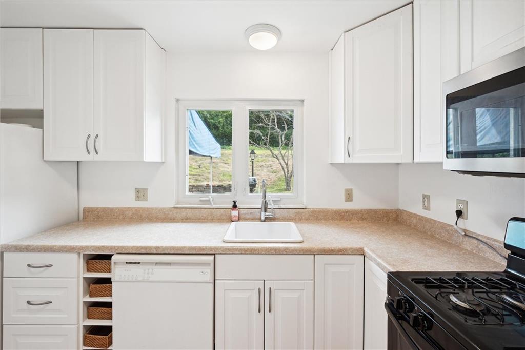 1285 Girard Road Pittsburgh, PA 15227 - Photo 9 of 34 Gallery Image 9