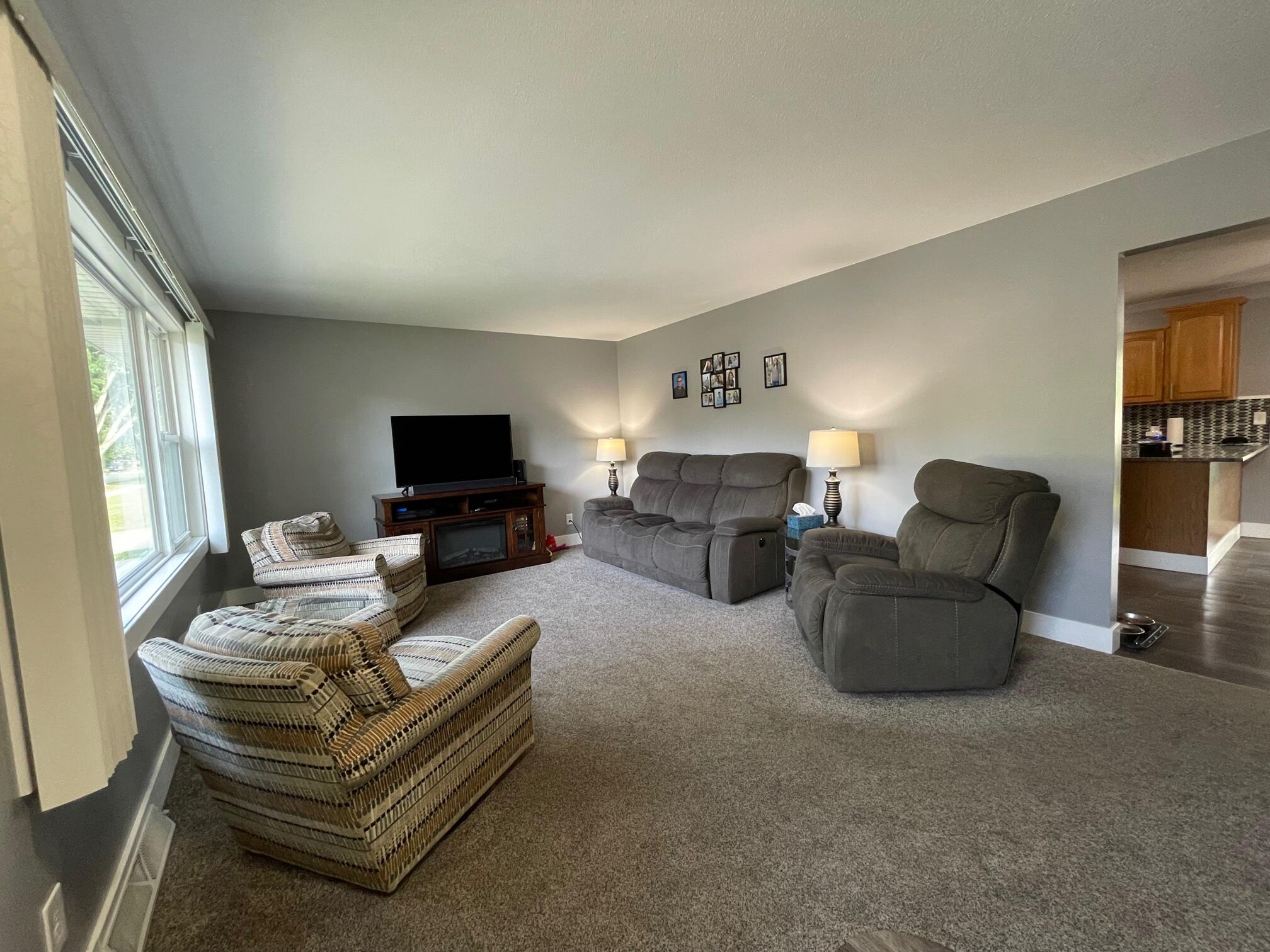 1095 Woodside Road Muskegon, MI 49441 - Photo 31 of 37 IMG_3331