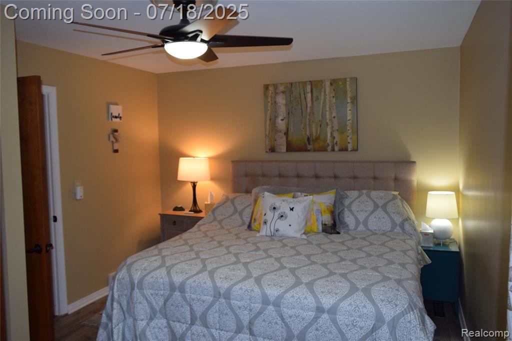 12263 Coldwater Road Flushing, MI 48433 - Photo 15 of 57