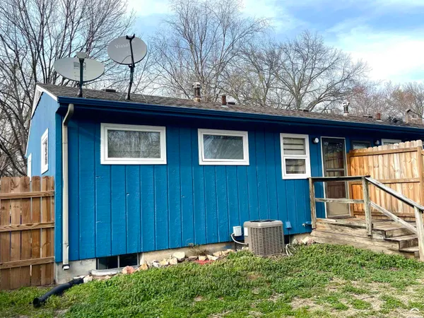 $174,000 | 1517 West 3rd Street, Lawrence, KS 66044