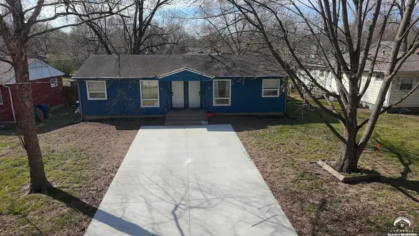 $174,000 | 1517 West 3rd Street, Lawrence, KS 66044