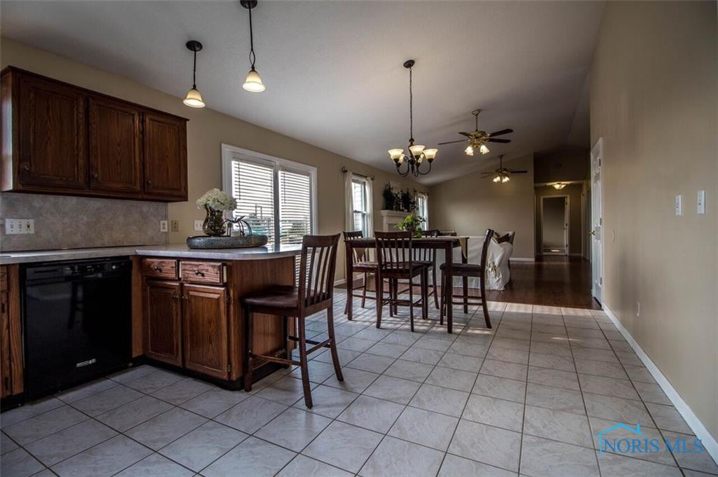 2935 North Raab Road Swanton, OH 43558 - Photo 11 of 36 Gallery Image 11