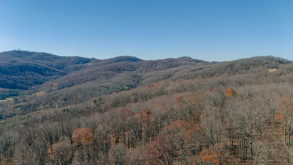 a view of a dry field