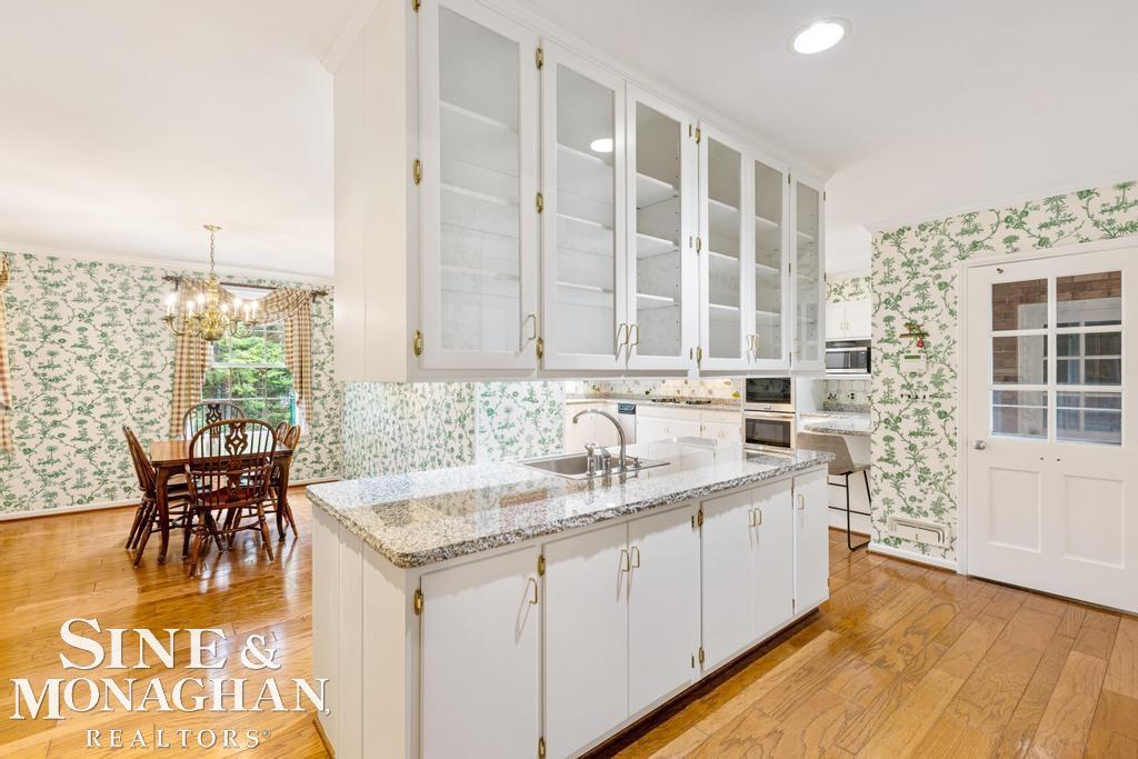 681 Lake Shore Road Grosse Pointe Shores, MI 48236 - Photo 16 of 75