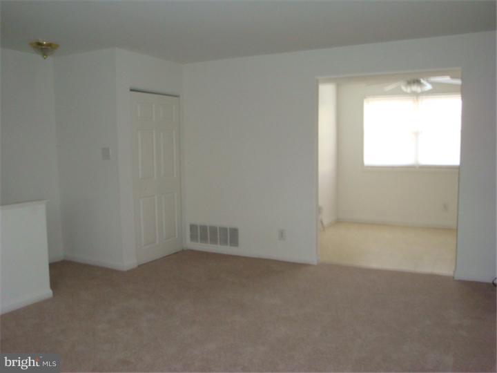 115 Eaves Mill Road Medford, NJ 08055 - Photo 5 of 12 Living Room