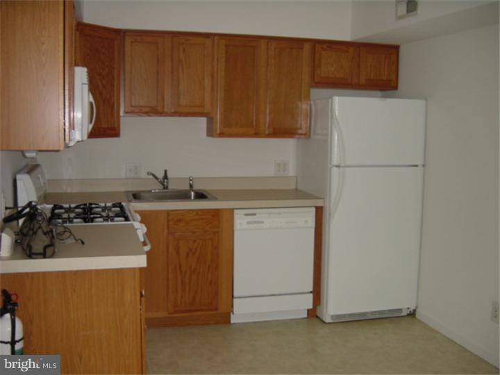 115 Eaves Mill Road Medford, NJ 08055 - Photo 6 of 12 Kitchen