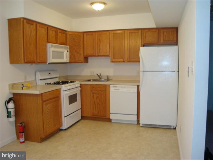 115 Eaves Mill Road Medford, NJ 08055 - Photo 7 of 12 Kitchen