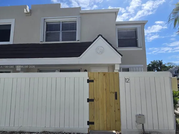 $2,650 | 6825 Southwest 45th Lane, Unit 12, Miami, FL 33155