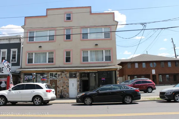 $799,900 | 527 Cedar Avenue, Scranton, PA 18505