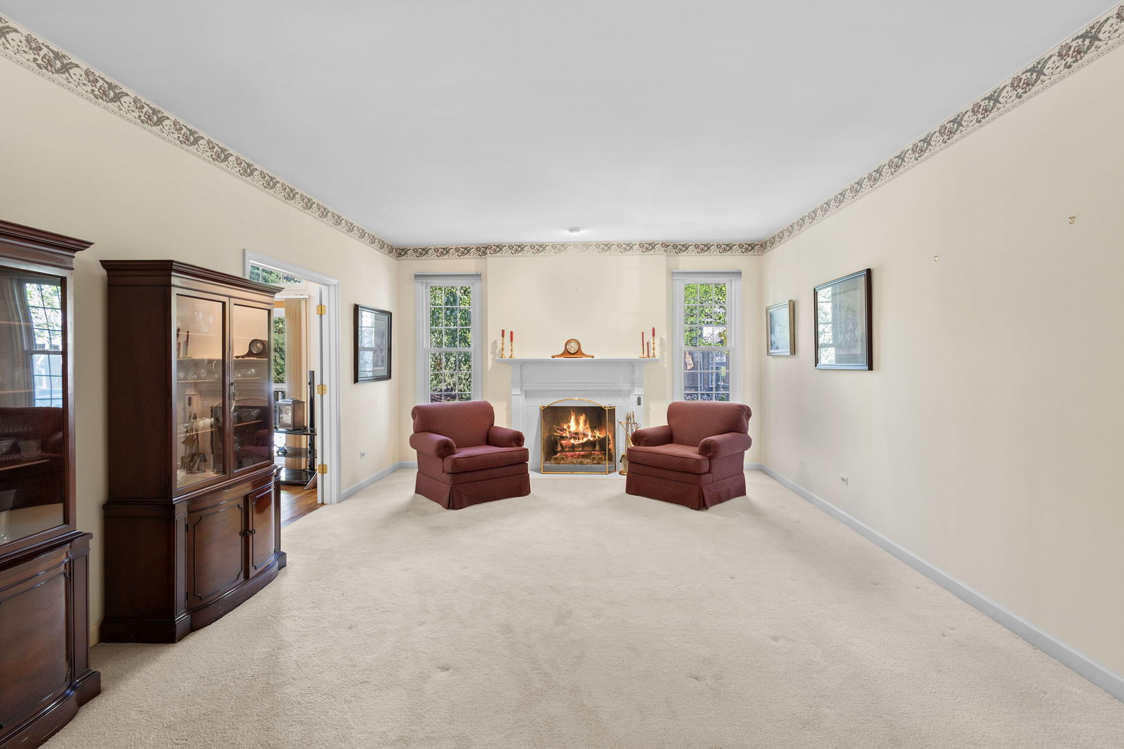 121 Northgate Place Burr Ridge, IL 60527 - Photo 5 of 22 Gallery Image 5