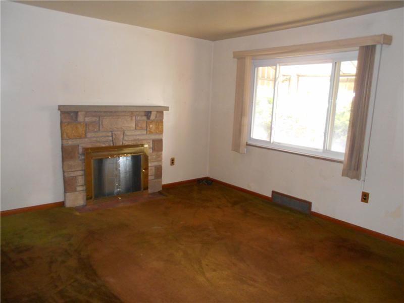 603 Virginia Rochester, PA 15074 - Photo 4 of 12 Other.