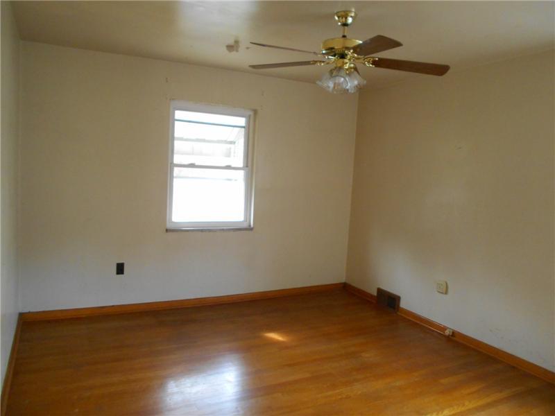 603 Virginia Rochester, PA 15074 - Photo 6 of 12 Other.