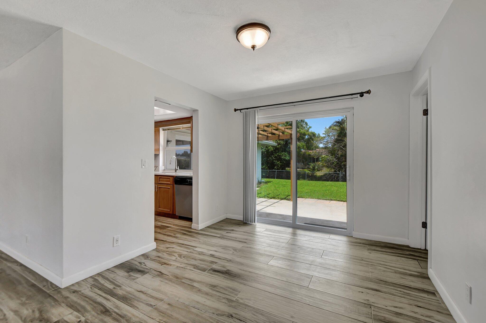 254 Northwest 11th Avenue Boca Raton, FL 33486 - Photo 12 of 59 Dining Room