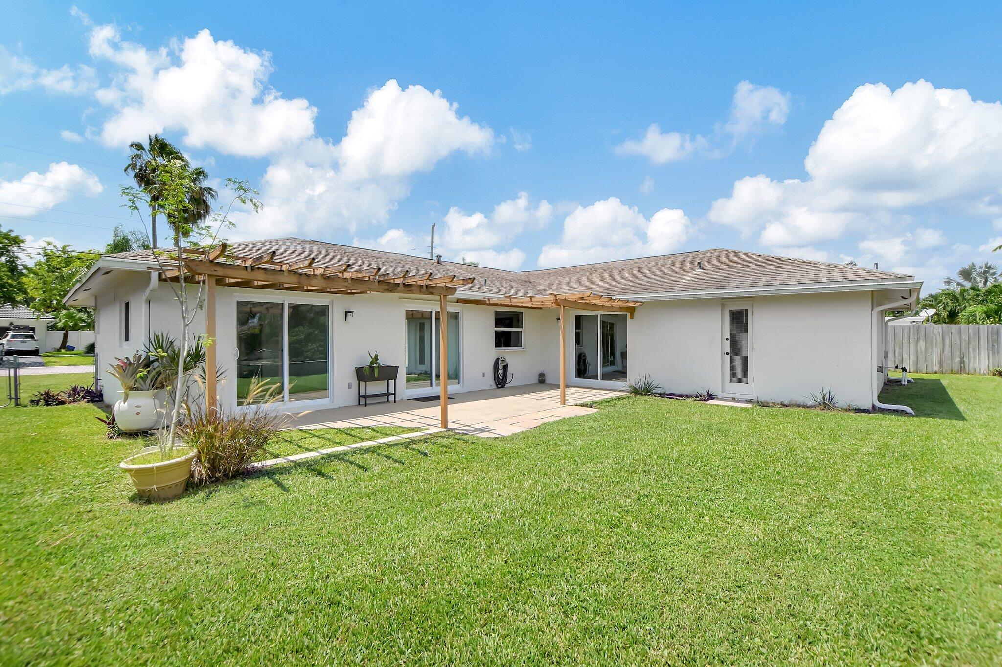 254 Northwest 11th Avenue Boca Raton, FL 33486 - Photo 45 of 59 Large Fenced Yard