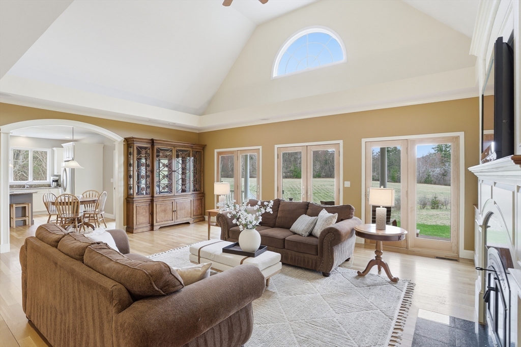 48 Vaughn Hill Road Bolton, MA 01740 - Photo 14 of 42