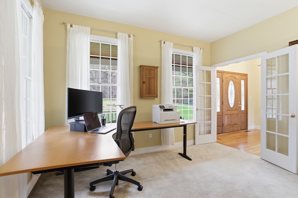 48 Vaughn Hill Road Bolton, MA 01740 - Photo 18 of 42