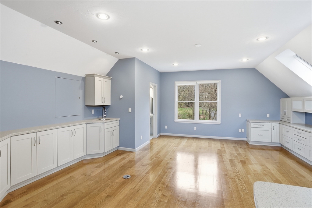 48 Vaughn Hill Road Bolton, MA 01740 - Photo 34 of 42