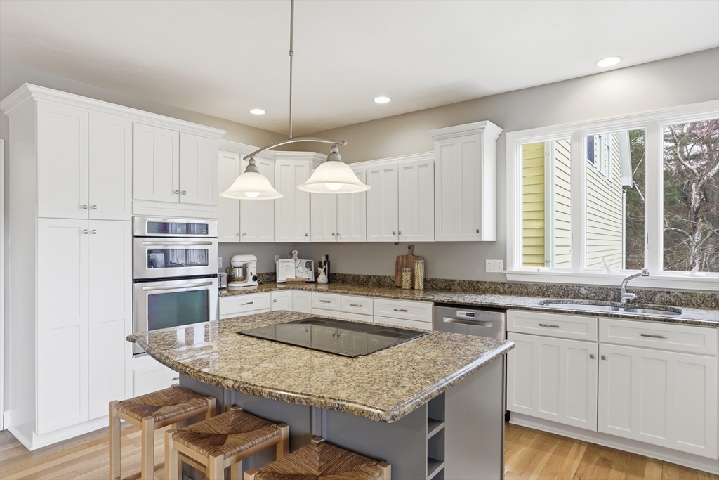 48 Vaughn Hill Road Bolton, MA 01740 - Photo 7 of 42