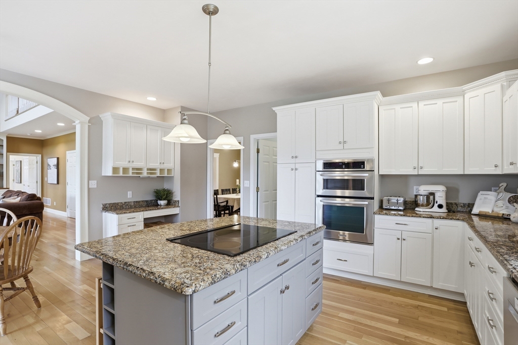 48 Vaughn Hill Road Bolton, MA 01740 - Photo 10 of 42